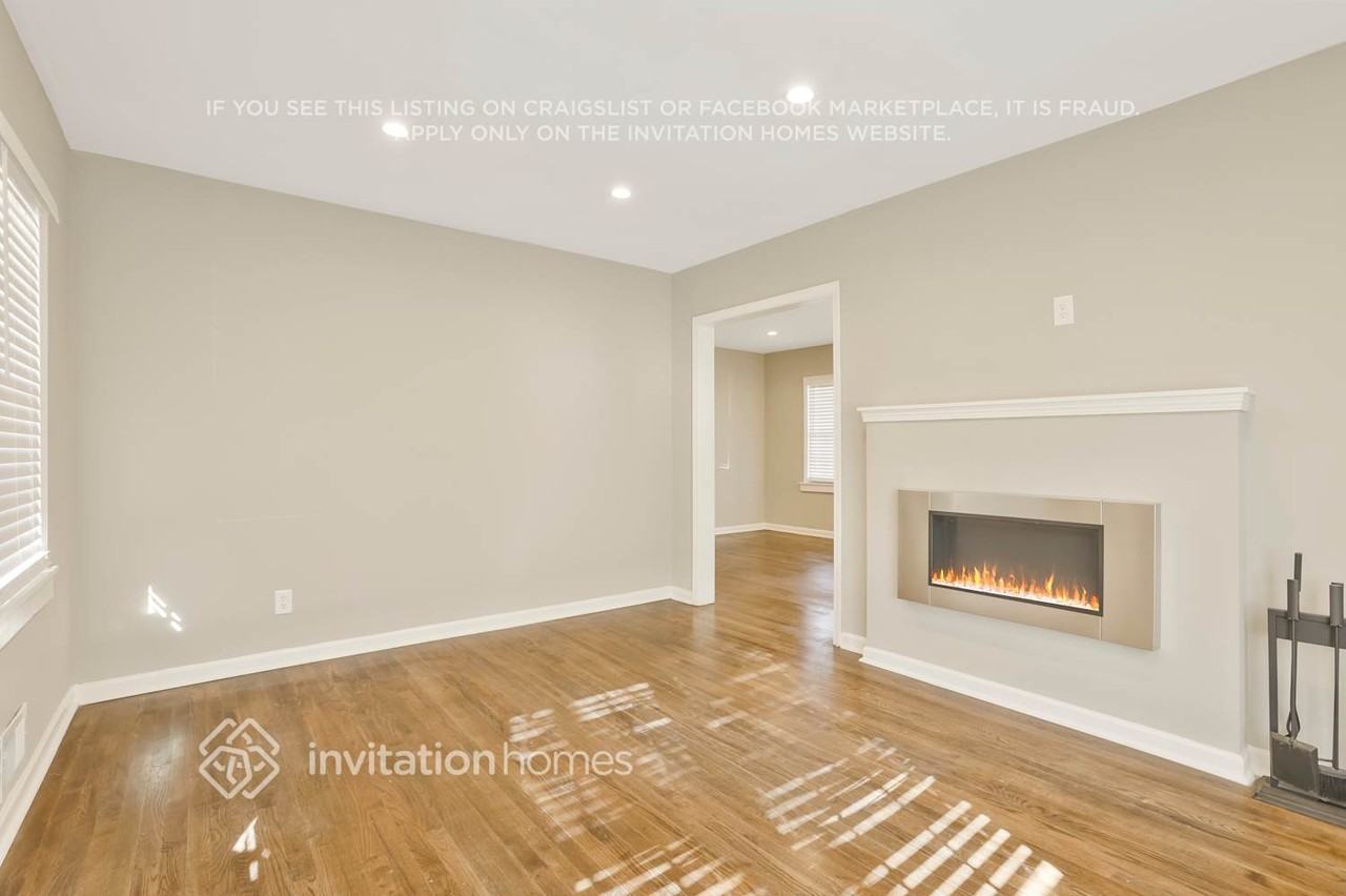 3450 Glenwood Rd - Photo 2 of 11