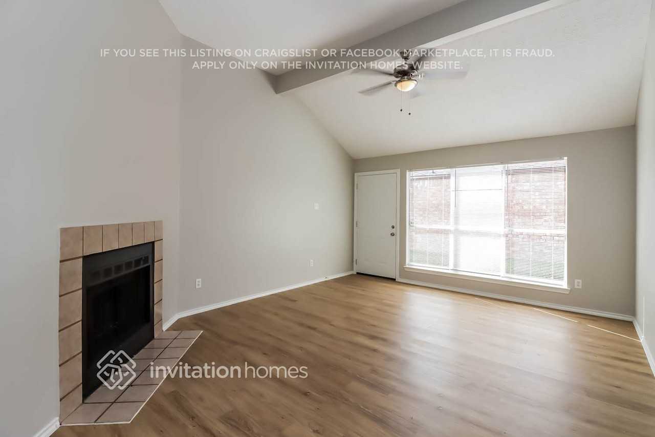 13015 Stancliff Oaks St - Photo 3 of 16