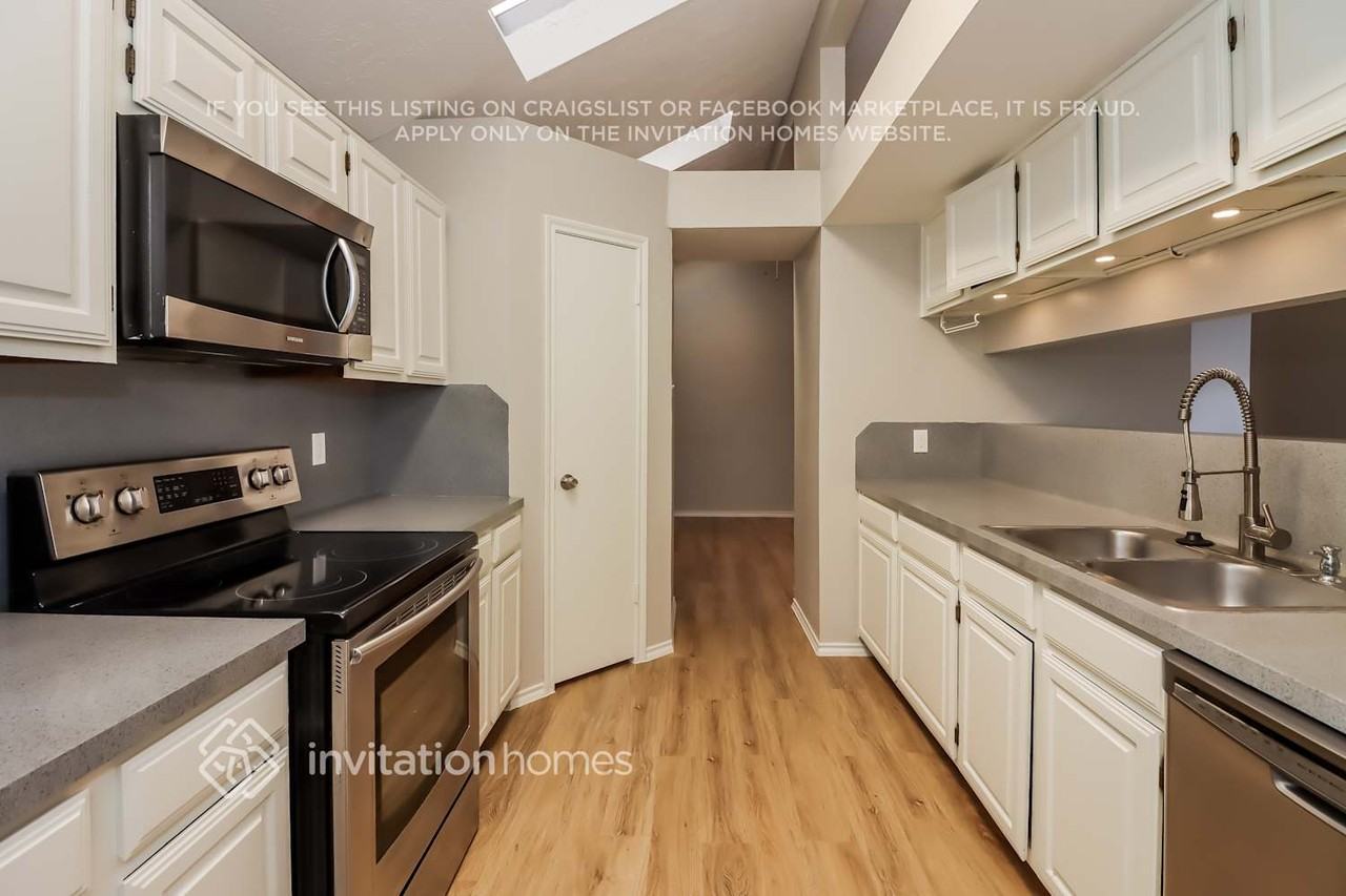 13015 Stancliff Oaks St - Photo 7 of 16