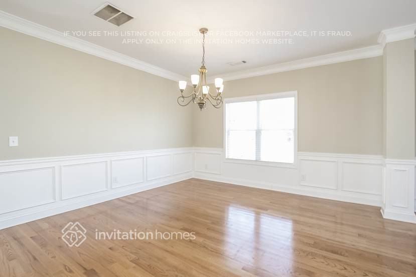 9435 Dunhill Way - Photo 7 of 16