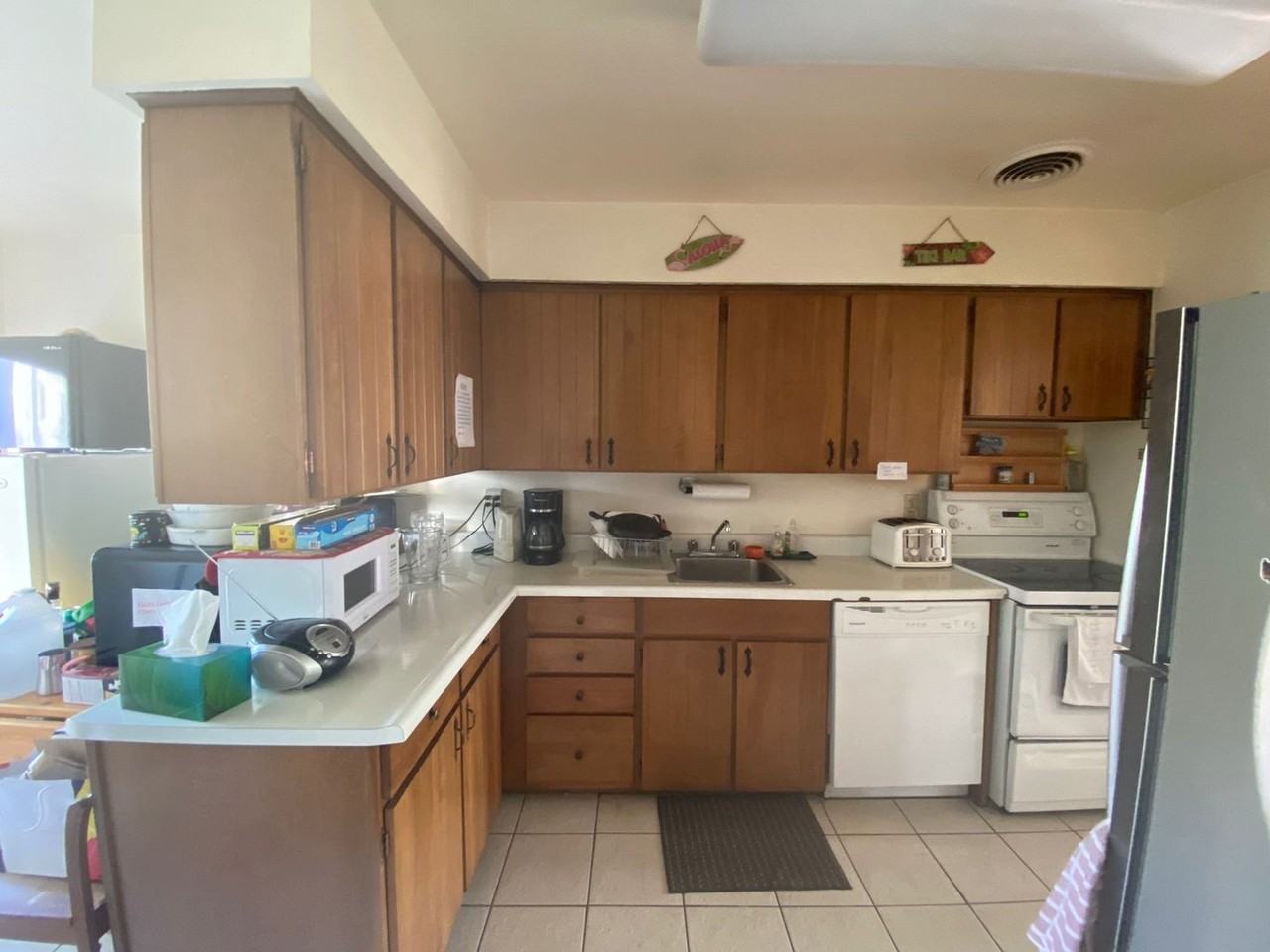 Davisville Avenue - Photo 6 of 14