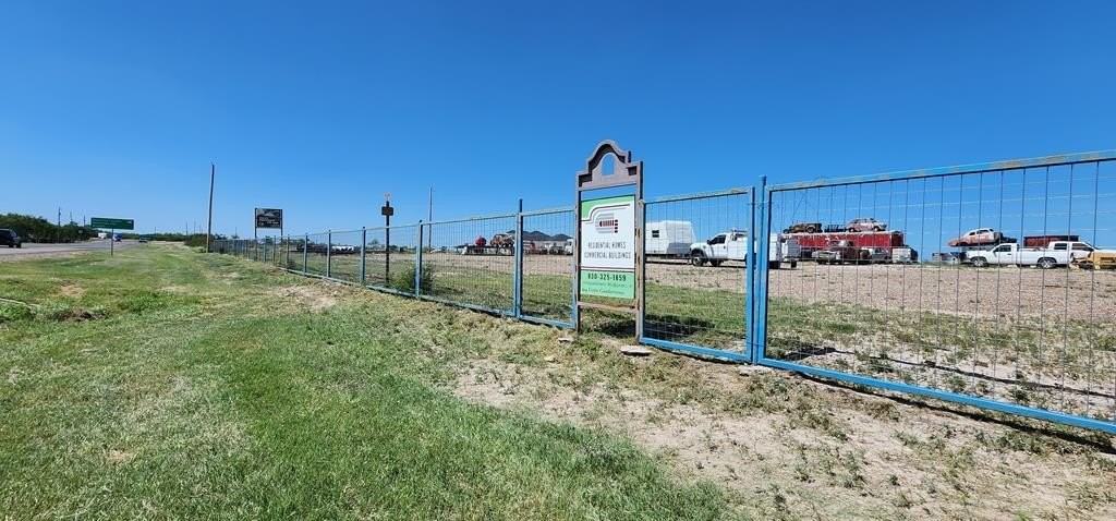 10108 N Us Highway 277 - Photo 4 of 22