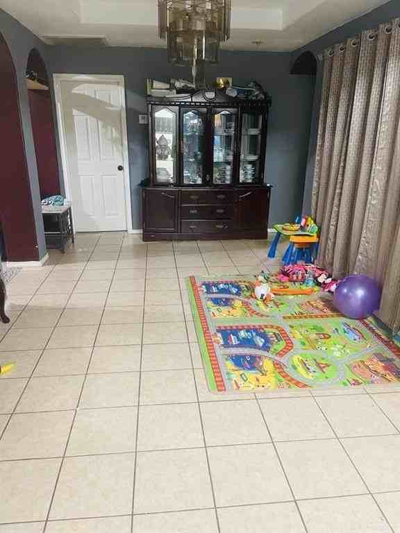 438 Alma Ave - Photo 3 of 23