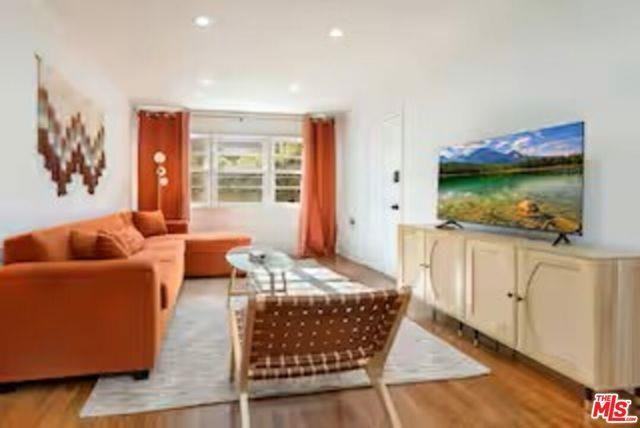 604 Venezia Ave #604 - Photo 3 of 8