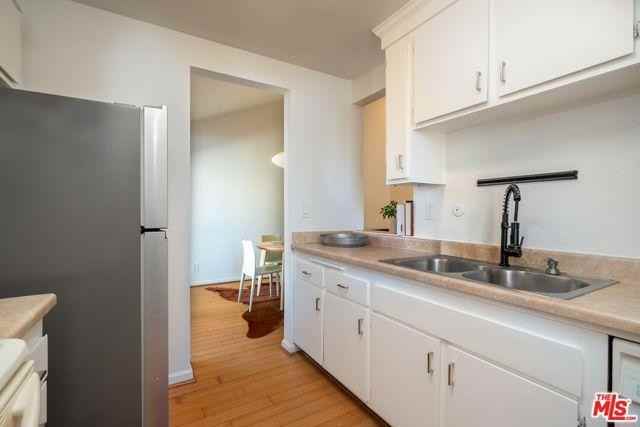 10308 Summertime Ln - Photo 3 of 8