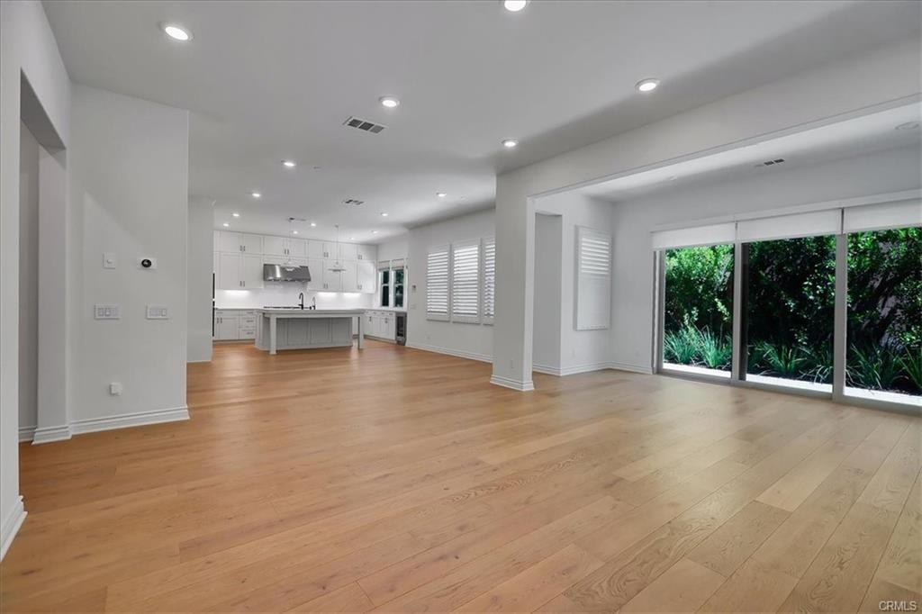 102 Frontier - Photo 3 of 8