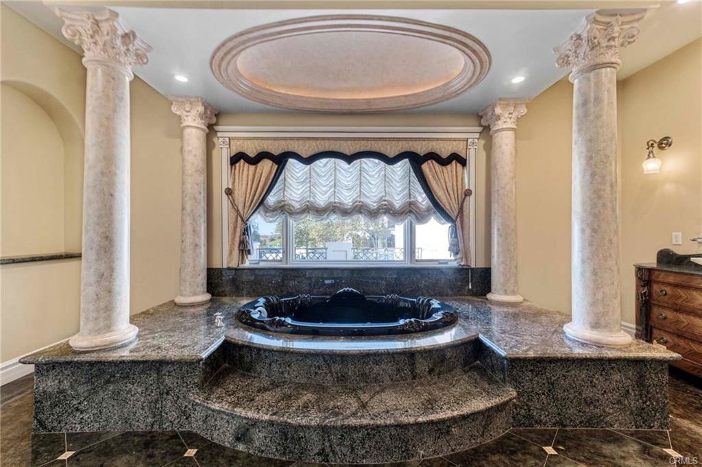 25251 Prado Del Grandioso - Photo 2 of 8