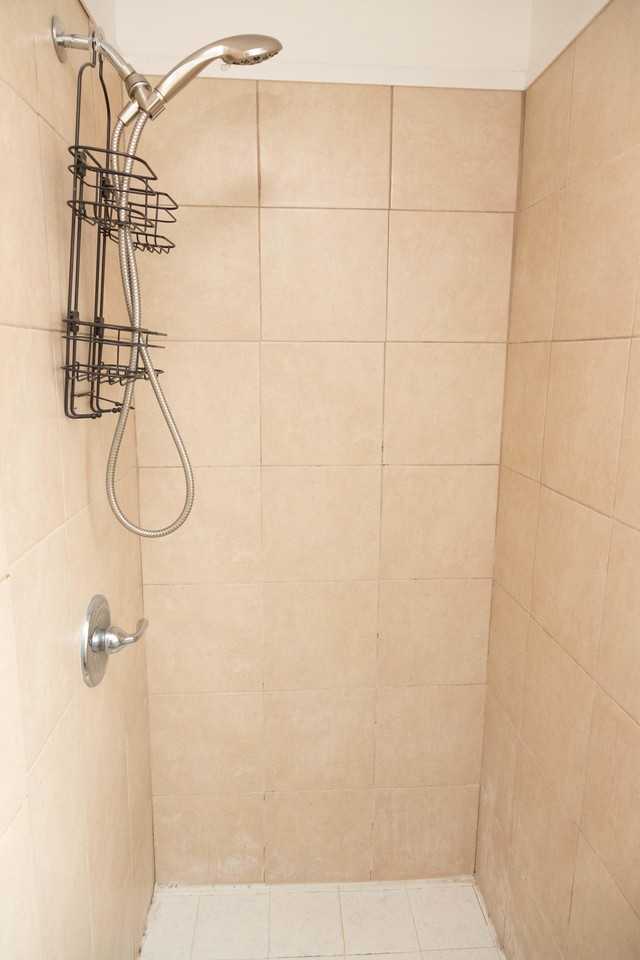 Rhodes Ave - Photo 2 of 8