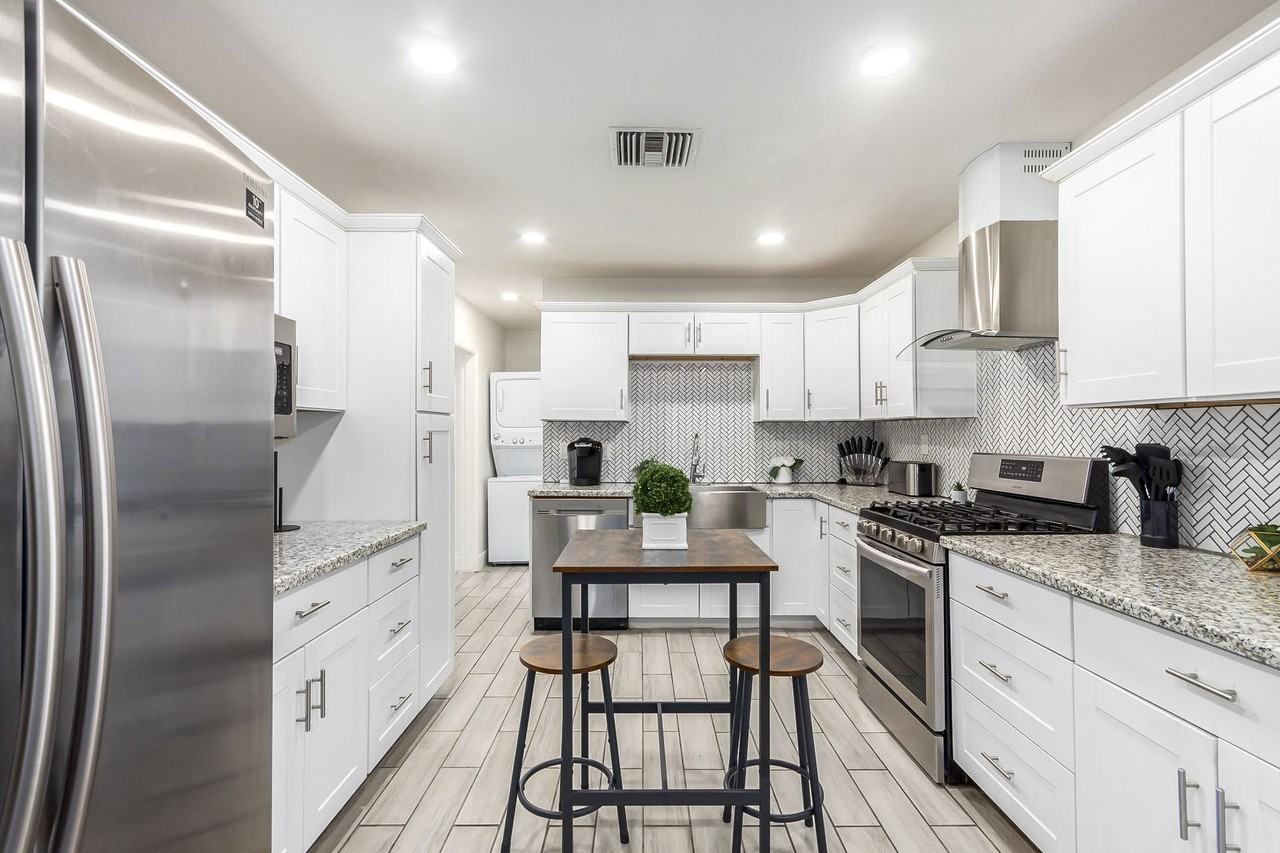 West Coolidge Street - Photo 7 of 11