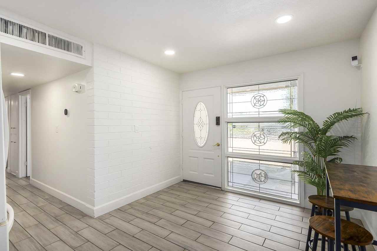 West Coolidge Street - Photo 6 of 11