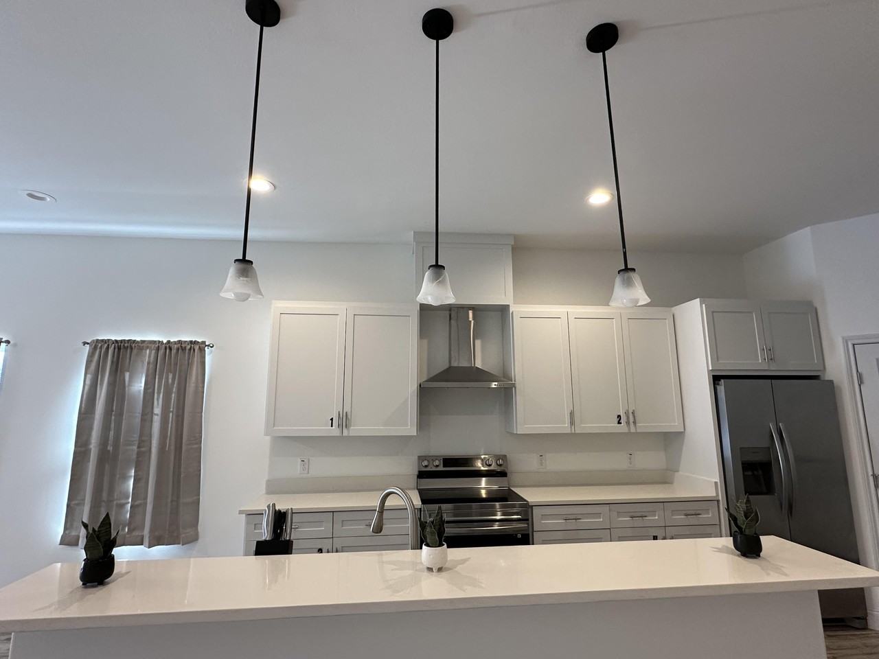 Metropolitan Ave - Photo 3 of 10