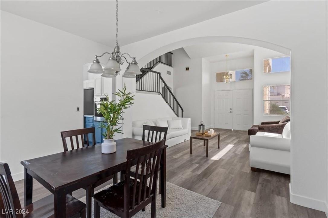 Pescara Court - Photo 5 of 11