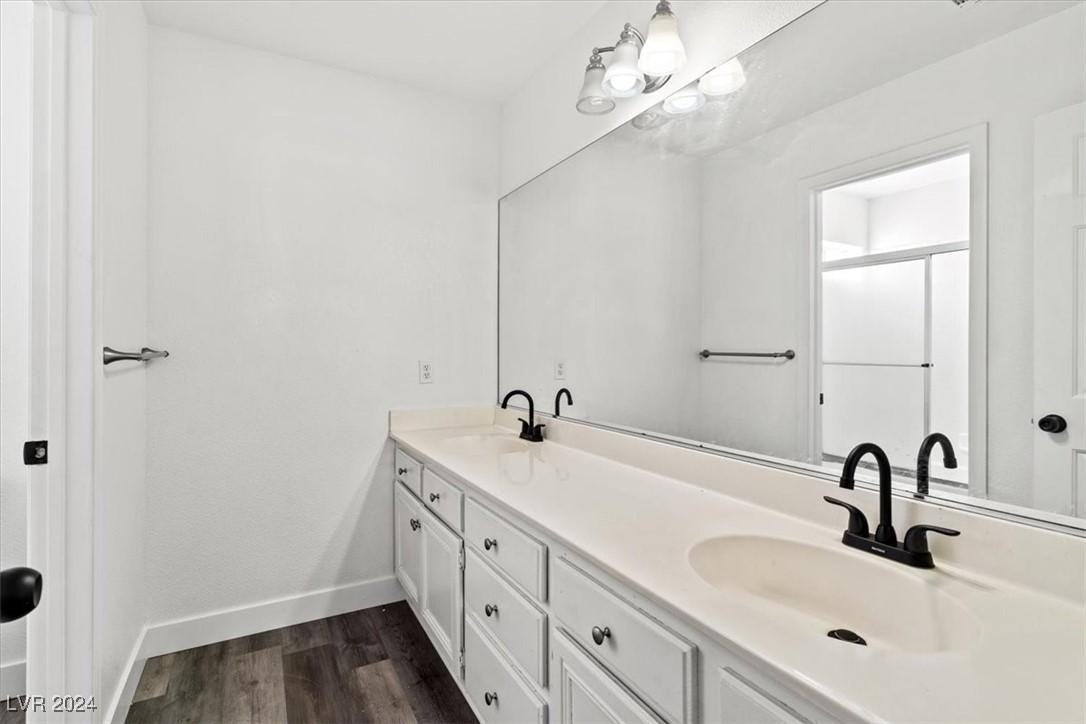 Pescara Court - Photo 7 of 11