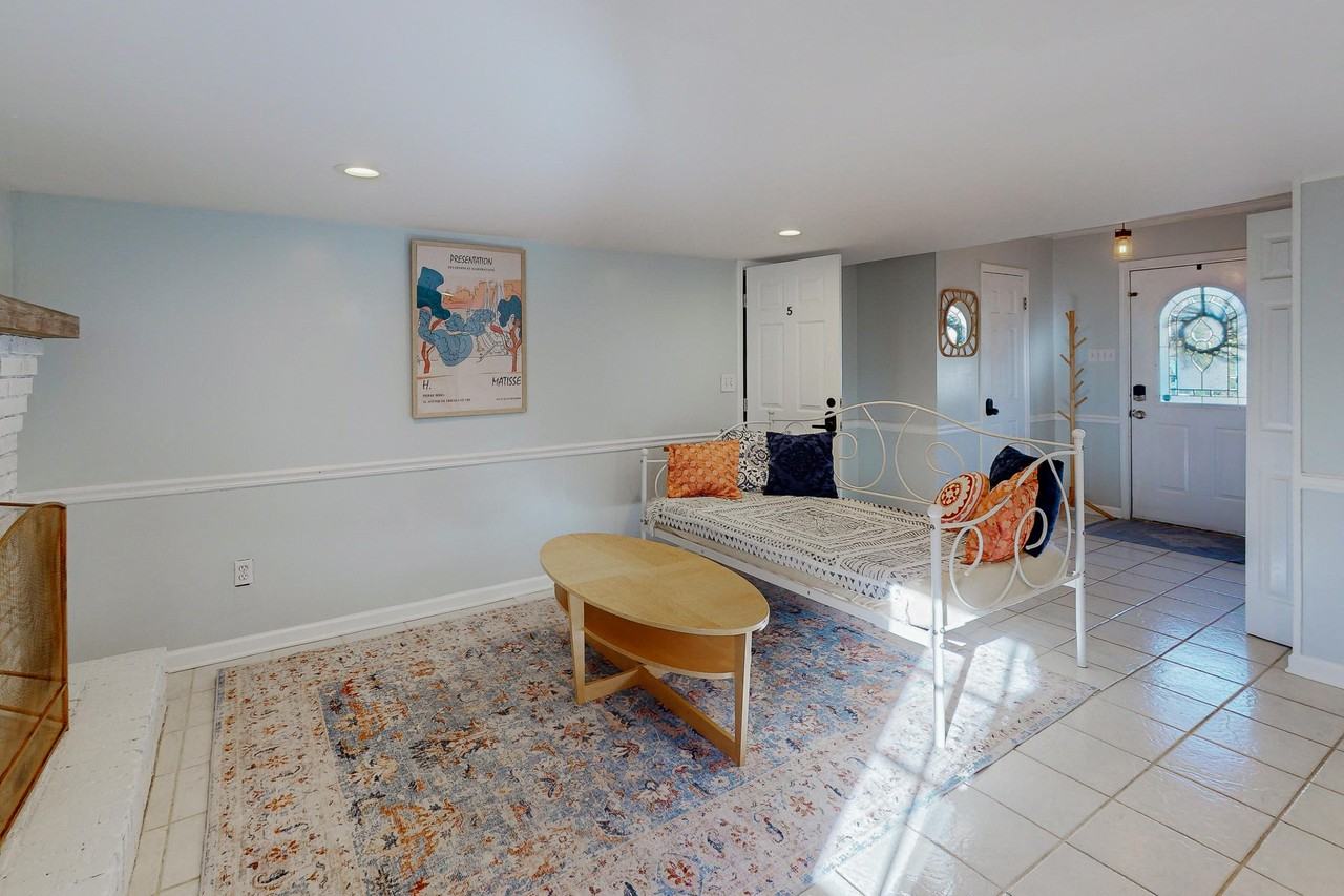 Pin Oak Way - Photo 2 of 14