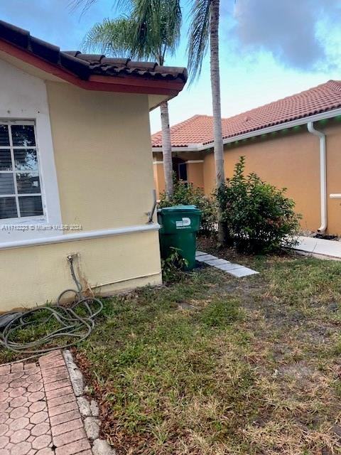 7905 Nw 194th St - Photo 2 of 8