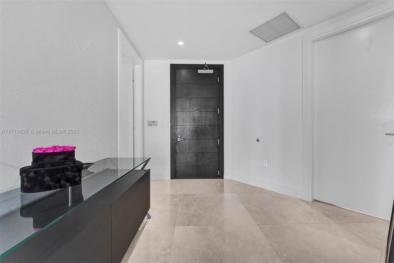 200 Biscayne Boulevard Way #5001 - Photo 4 of 48