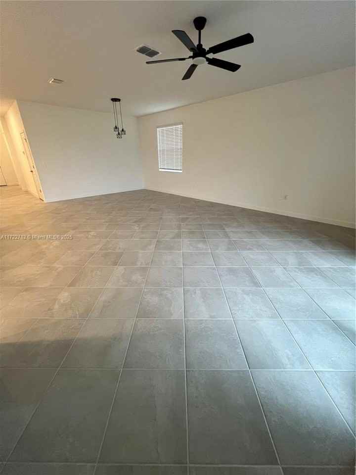 17417 Muscat Ln - Photo 6 of 13