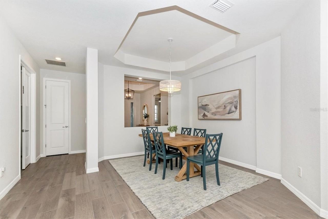 17672 Santorini Ct - Photo 5 of 50