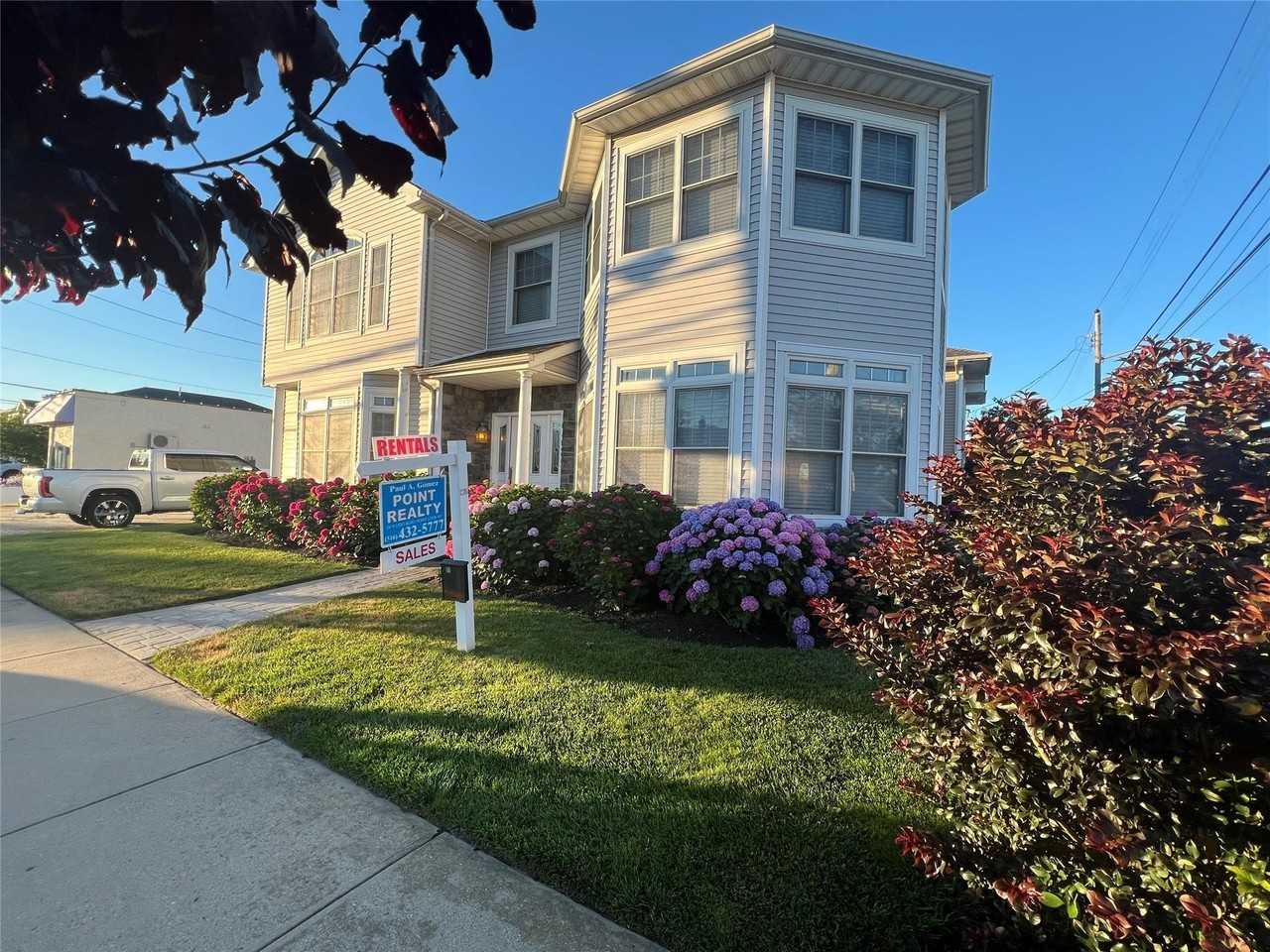 25 Lido Blvd - Photo 2 of 18