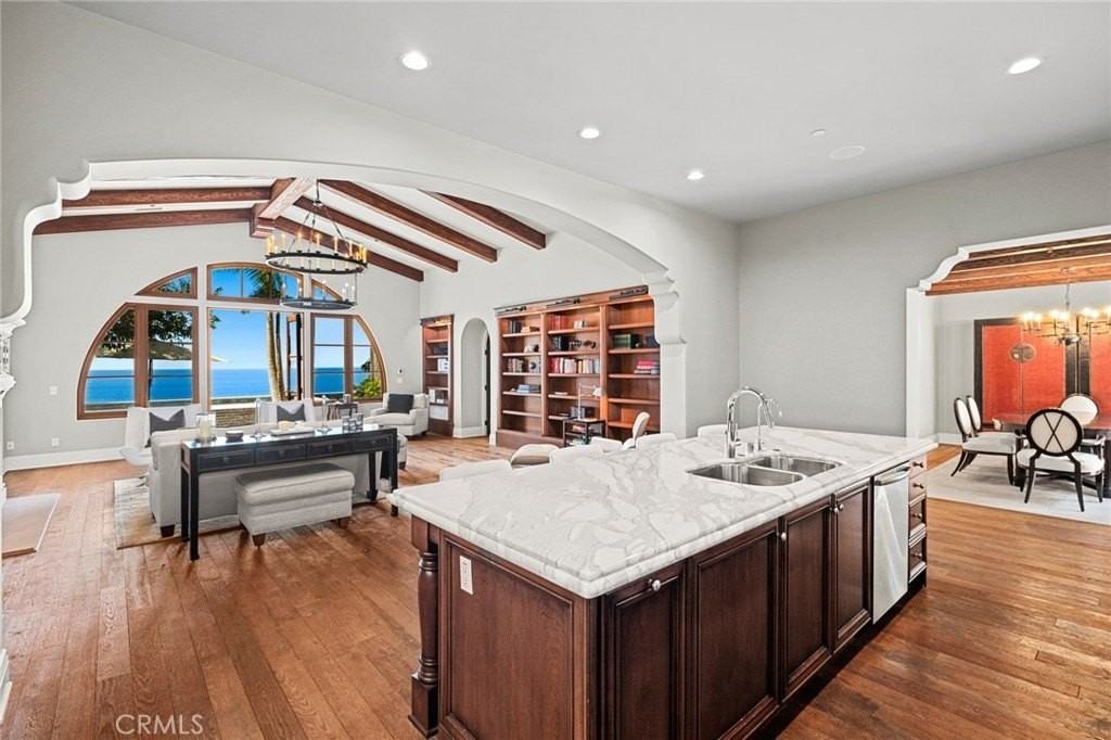 172 Sidney Bay Dr - Photo 7 of 41