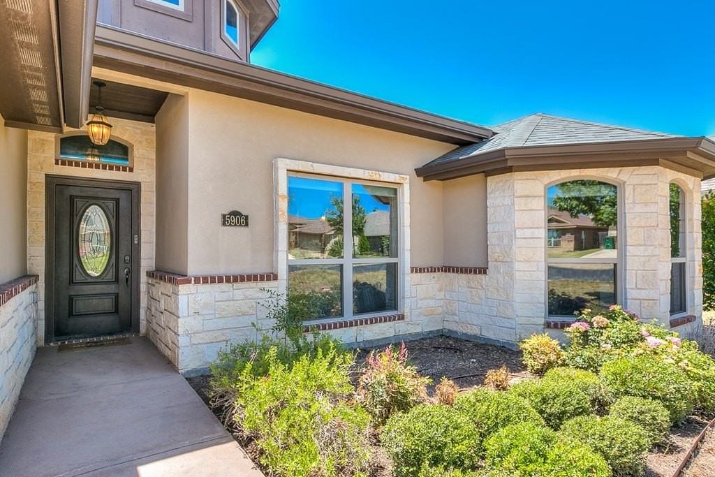 5906 Merrick St - Photo 6 of 29