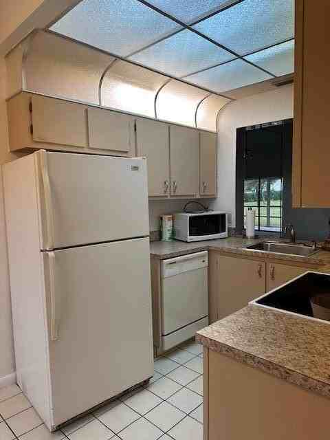 7662 Bend Court - Photo 6 of 20