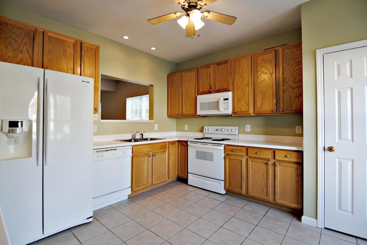 10821 Galand Ct - Photo 6 of 14