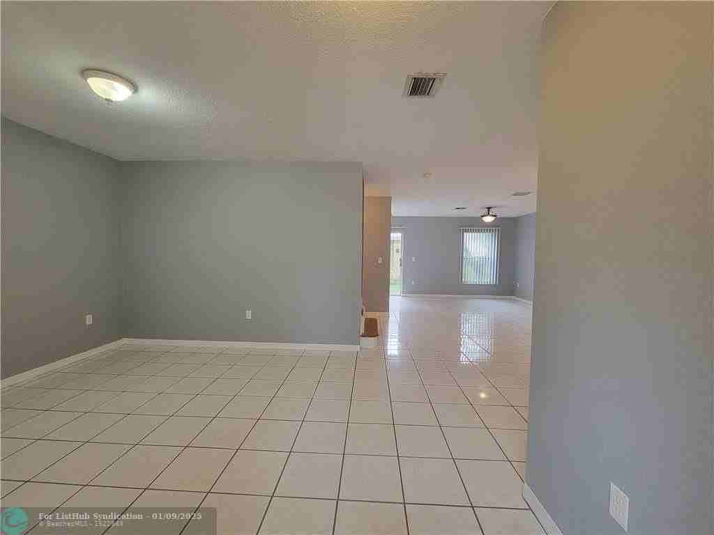 8904 Nw 53rd Ct - Photo 2 of 17