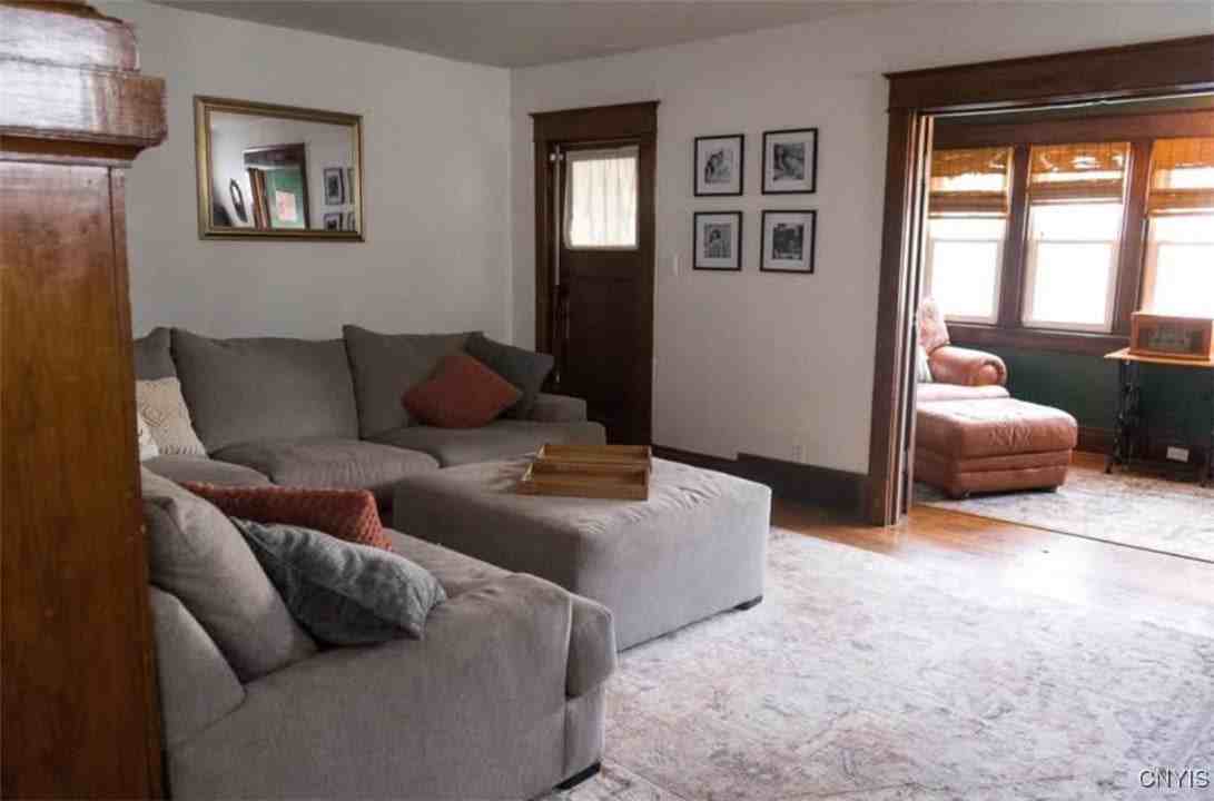 309 N Park Ave - Photo 4 of 15