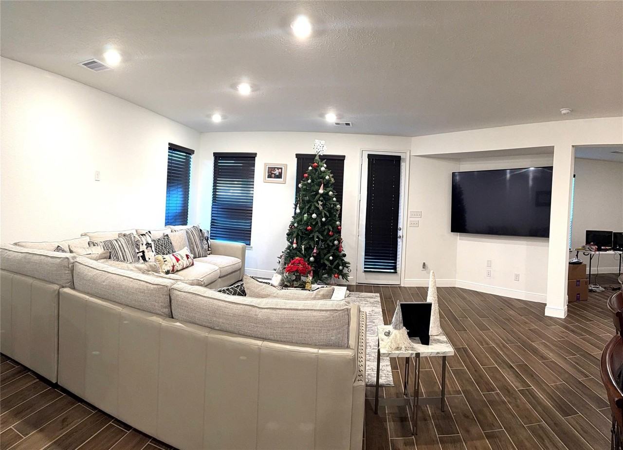 14606 Gully Run Ct - Photo 3 of 16