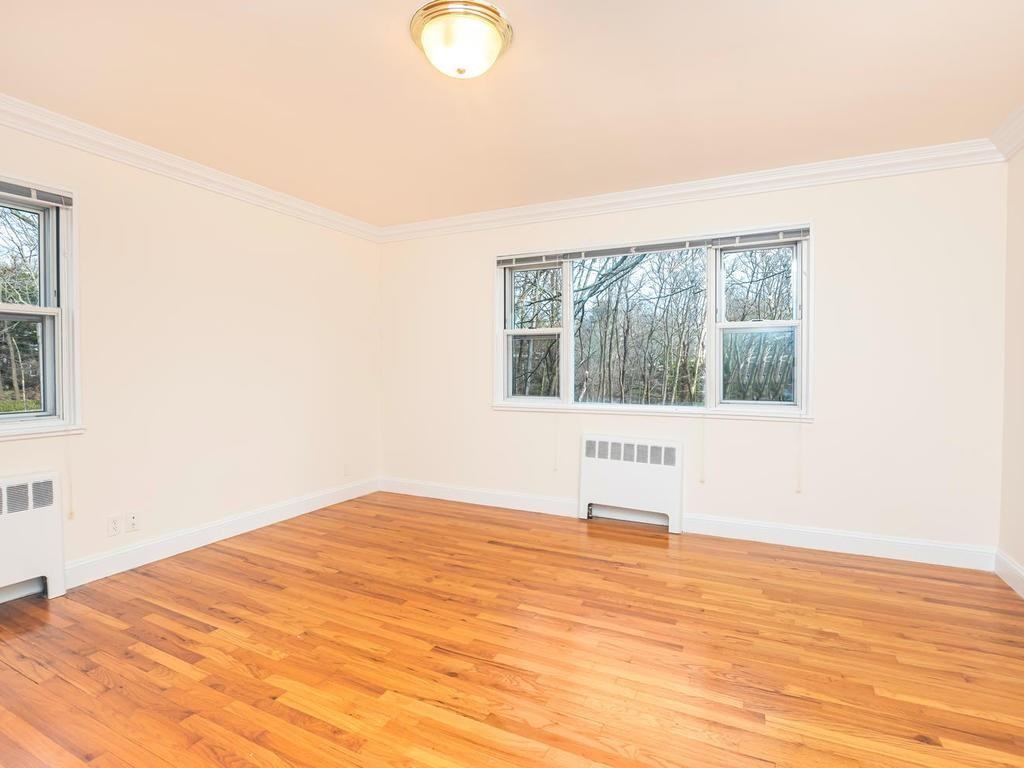 35 S Broadway - Photo 7 of 33