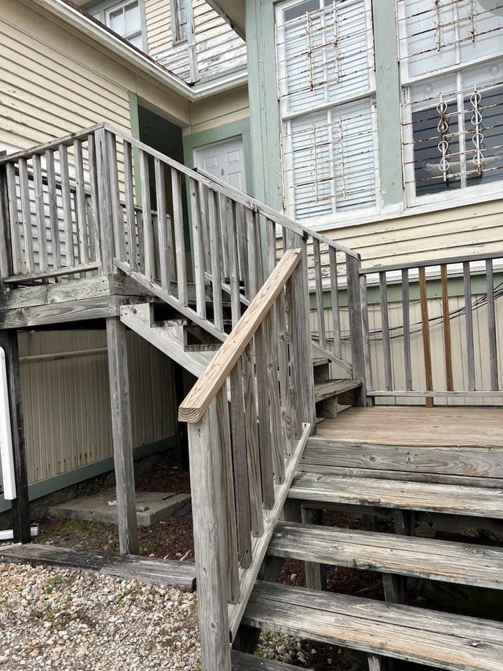 823 Church St - Photo 3 of 17