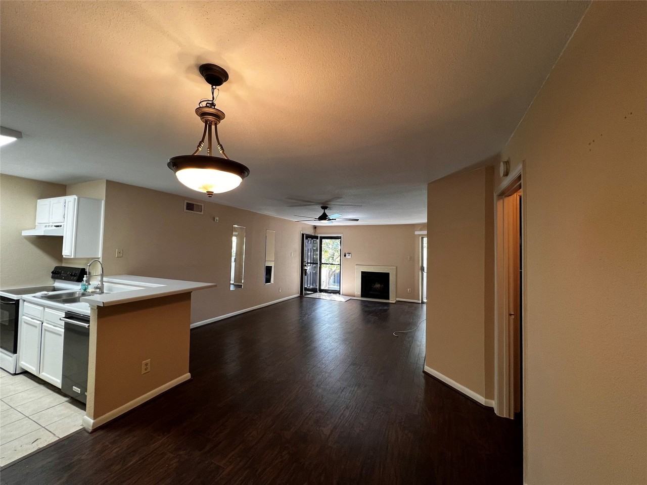 10753 Braes Bend Dr - Photo 5 of 15