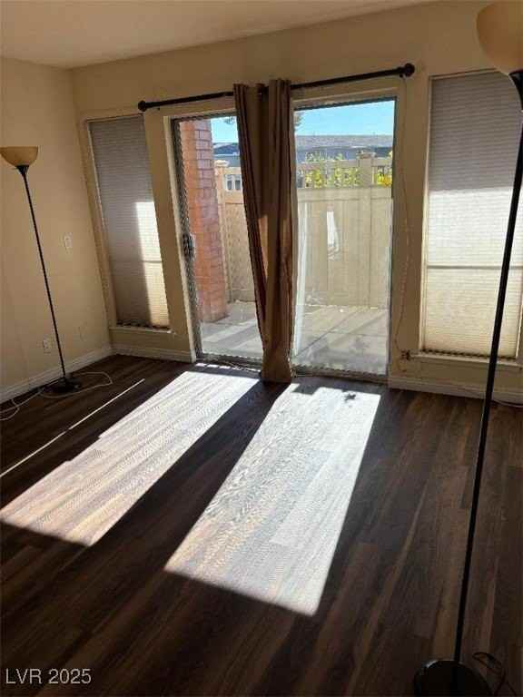 698 Oakmont Avenue - Photo 4 of 12