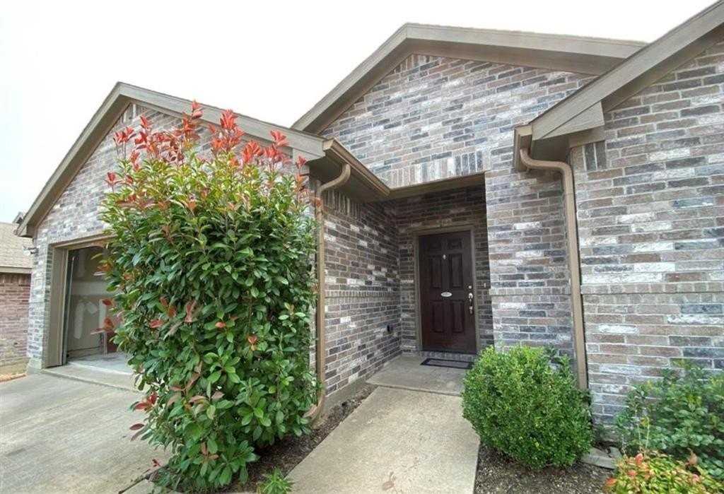 214 Timber Drive - Photo 4 of 36