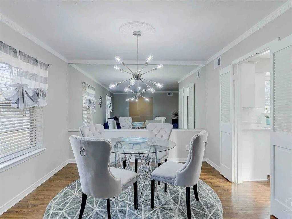 10007 Dale Crest Dr - Photo 4 of 35