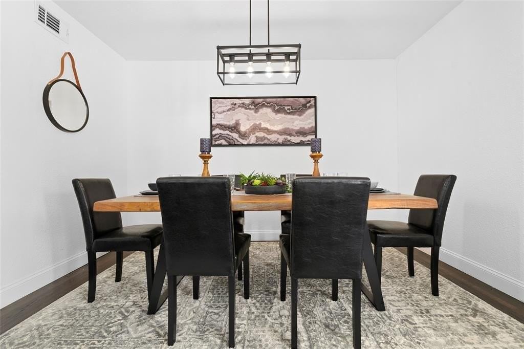 3364 Darvany Dr - Photo 6 of 40