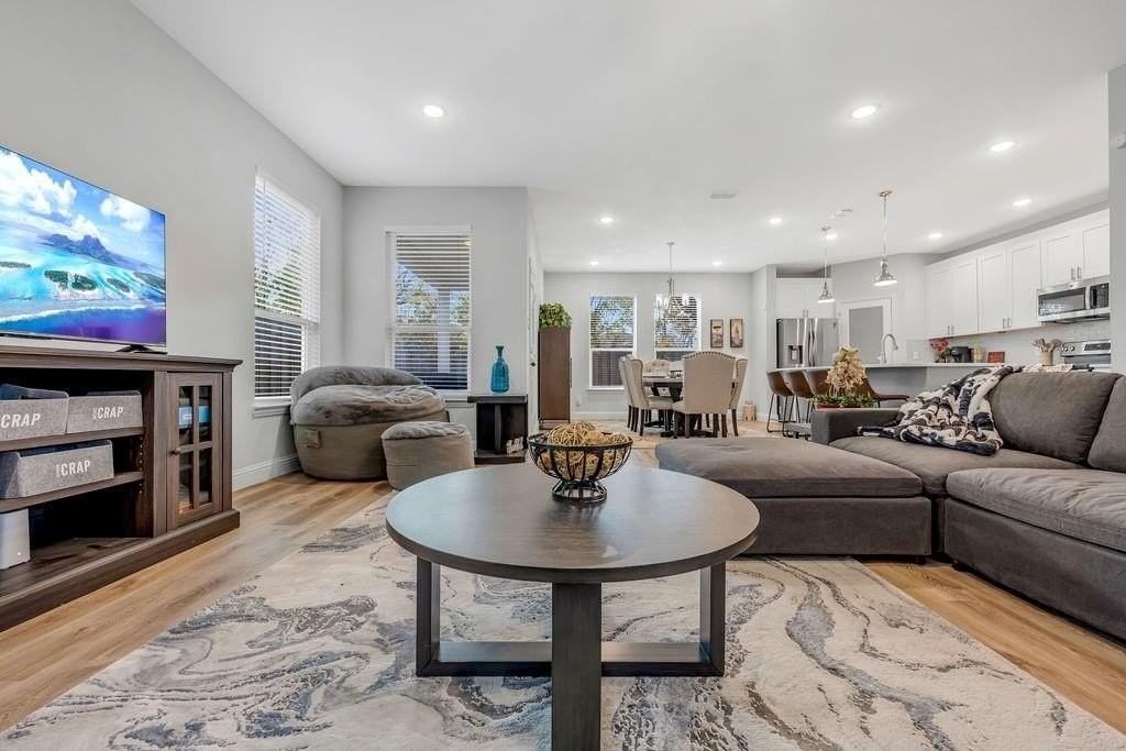 3237 Chihuahua Ave - Photo 6 of 40