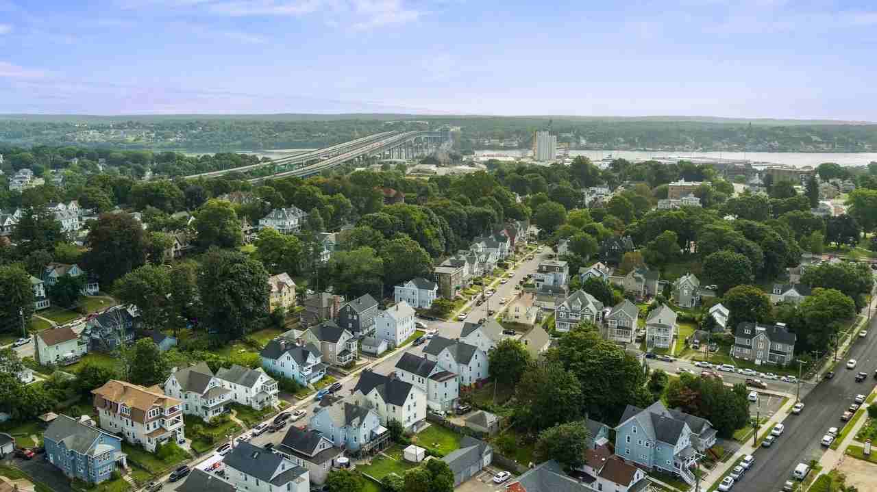 West Street Apartments - Photo 4 of 25