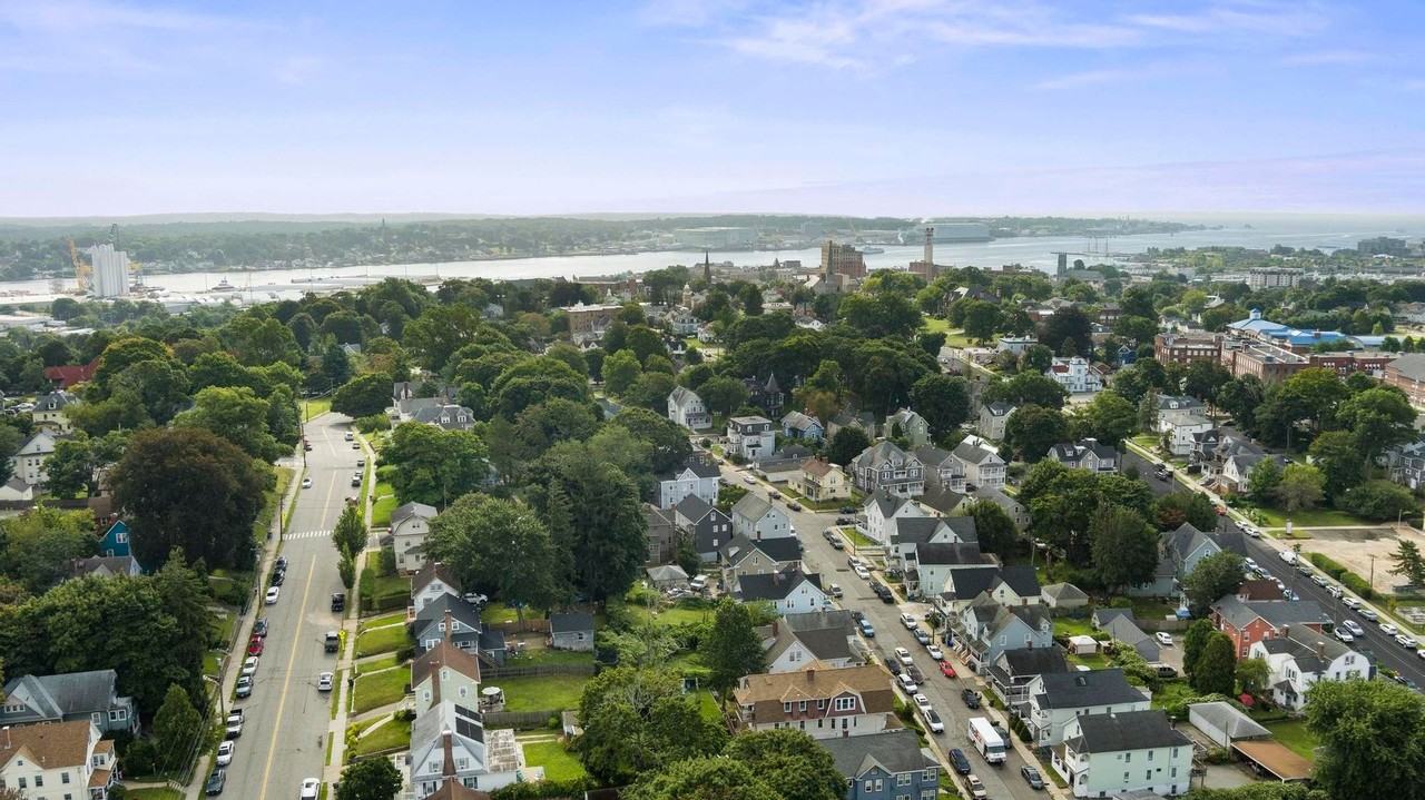 West Street Apartments - Photo 5 of 25