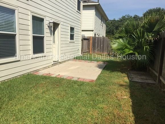 25510 Clover Ranch Dr - Photo 2 of 19