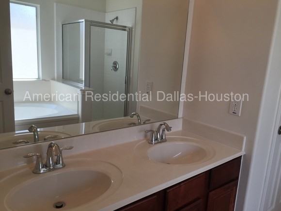 25510 Clover Ranch Dr - Photo 3 of 19