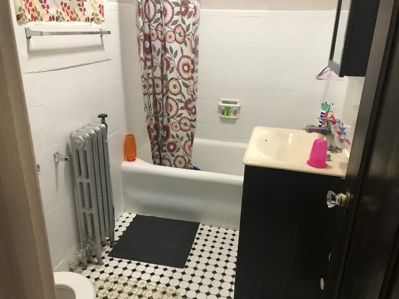 6748 N Ashland Ave #506 - Photo 7 of 12