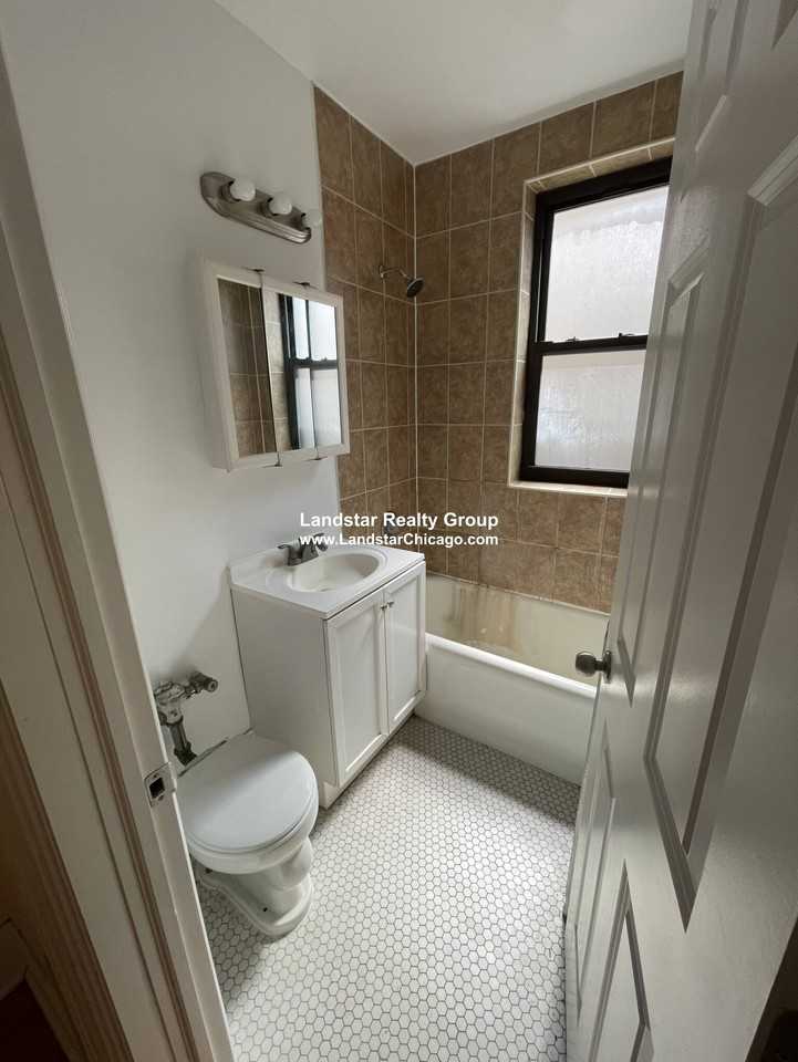 2715 N Milwaukee Ave #316 - Photo 5 of 8