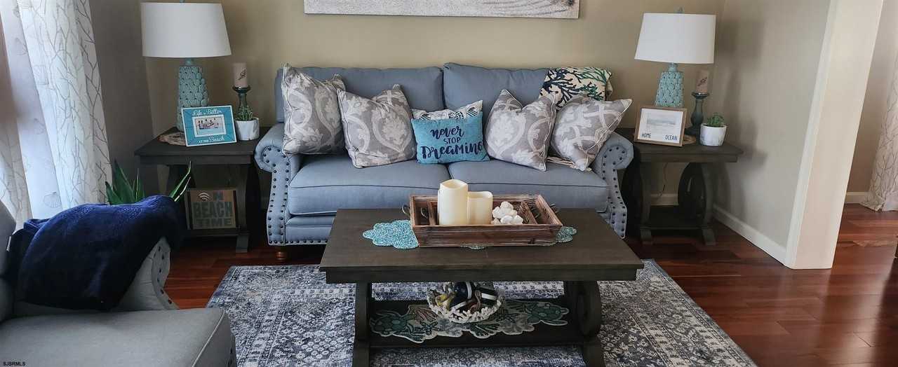 5217 Harbor Beach Blvd - Photo 2 of 38