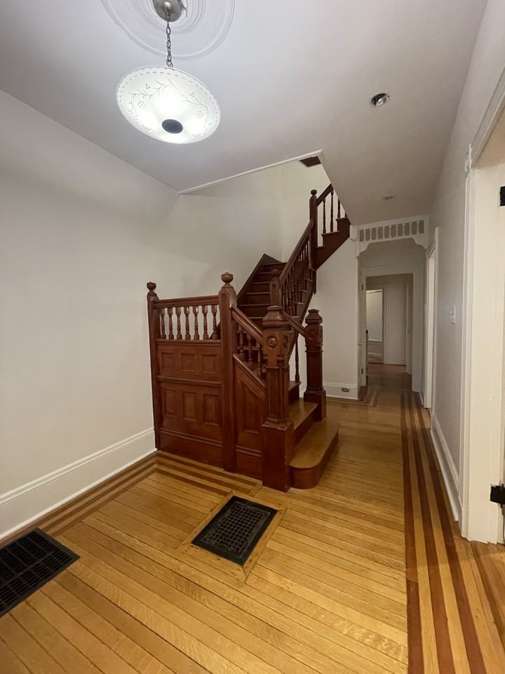 158 Cypress St - Photo 3 of 25