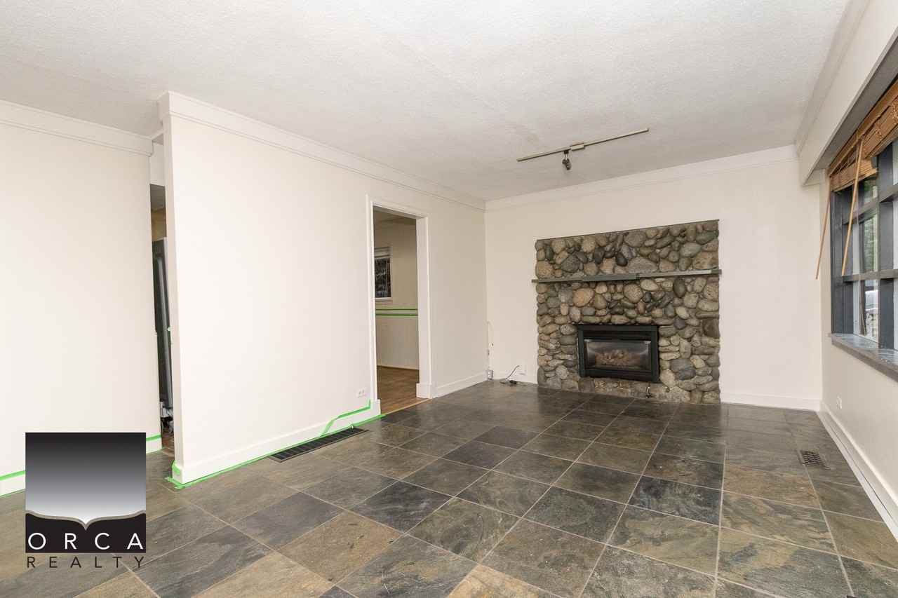 1215 Doran Rd - Photo 3 of 50