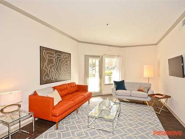 Perimeter Circle - Photo 2 of 10