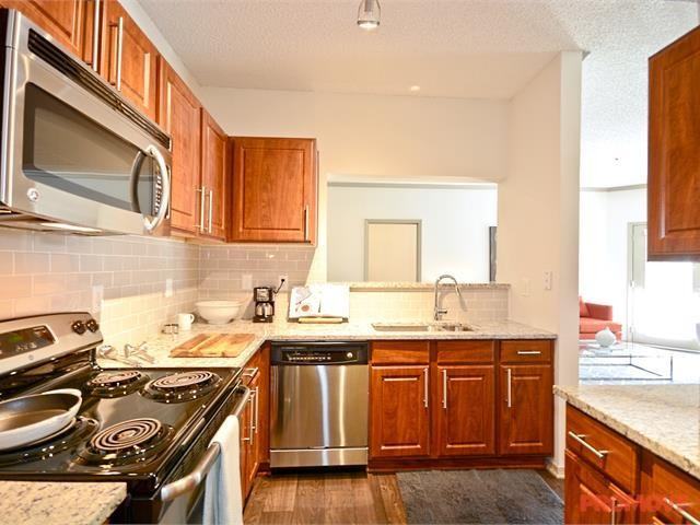 Perimeter Circle - Photo 3 of 10