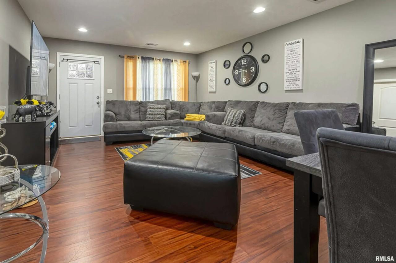 514 W Gent St - Photo 2 of 5